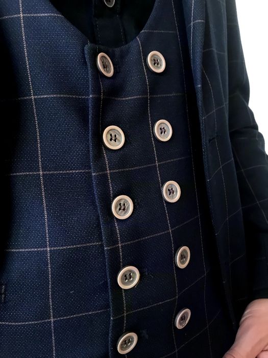 Костюм мужской..