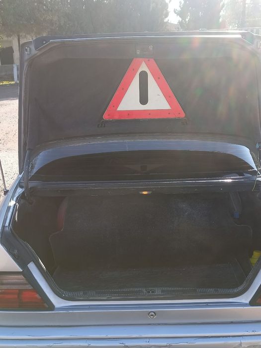 Mersedens Bens 124  metan 2.3 l motor