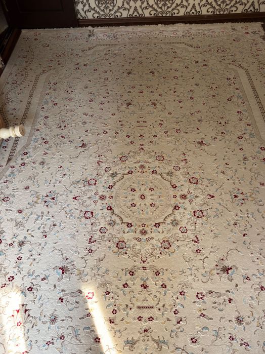 Гилам сотилади б/у