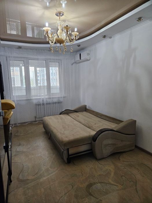 Диван просторный