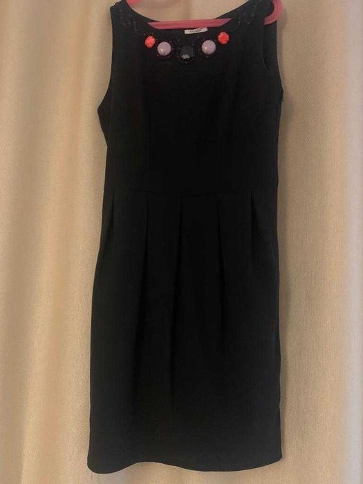Rochie neagra tip gogosar