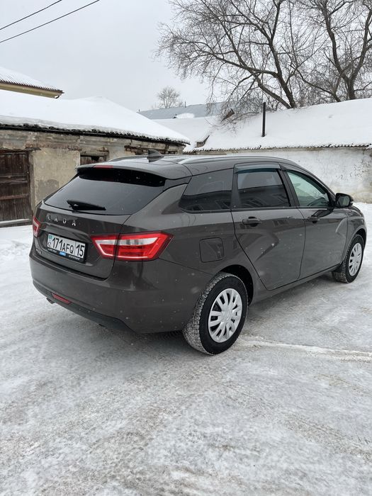 Продам лада веста в хорошем состоянии