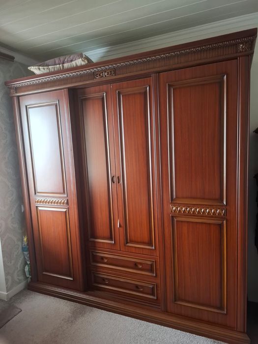 Спальний гарнитур