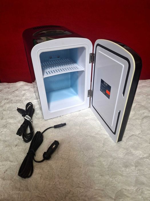 menaj Mini frigider cooler heater auto la 12 si 220V 58W max hot cold