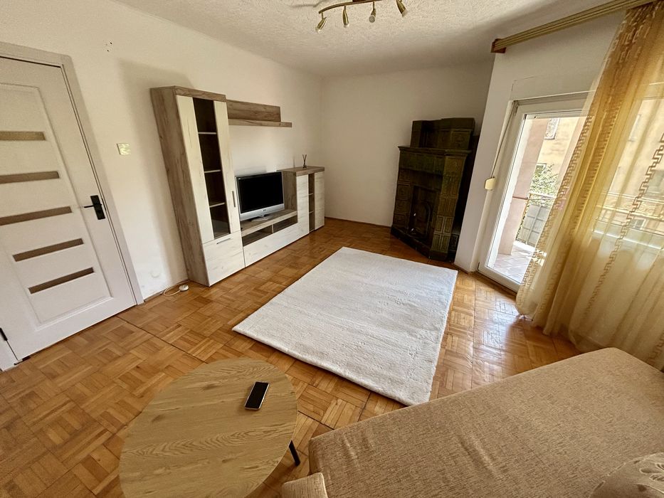 Apartament de închiriat