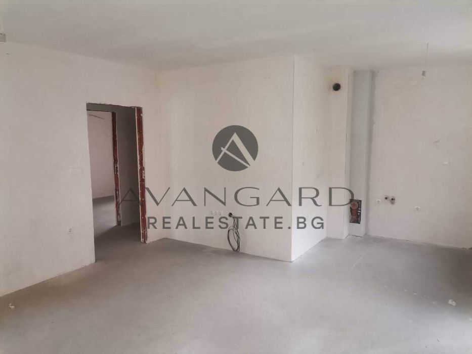 Продава се Тристаен апартамент в Пловдив, Център - 87 кв.м за 1868 €/кв.м - Снимка #3