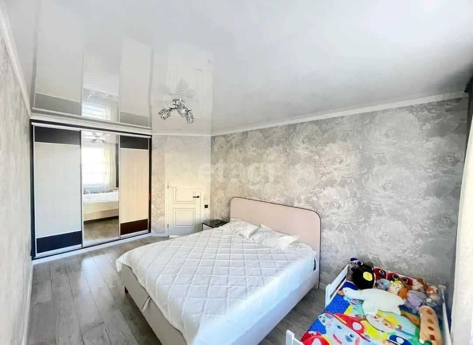 Продам 3 комнатную квартиру