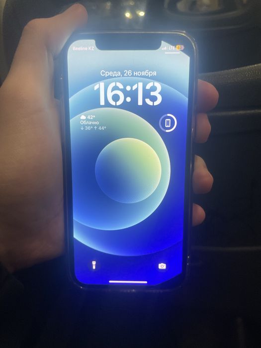 Продам айфон 12 синий