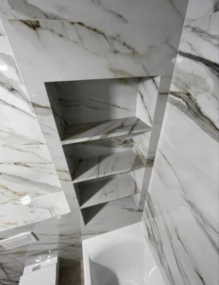 Мастер укладки плитки, кафель