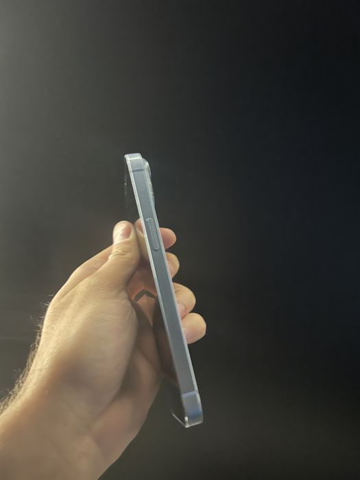 Продам IPhone 14 128gb