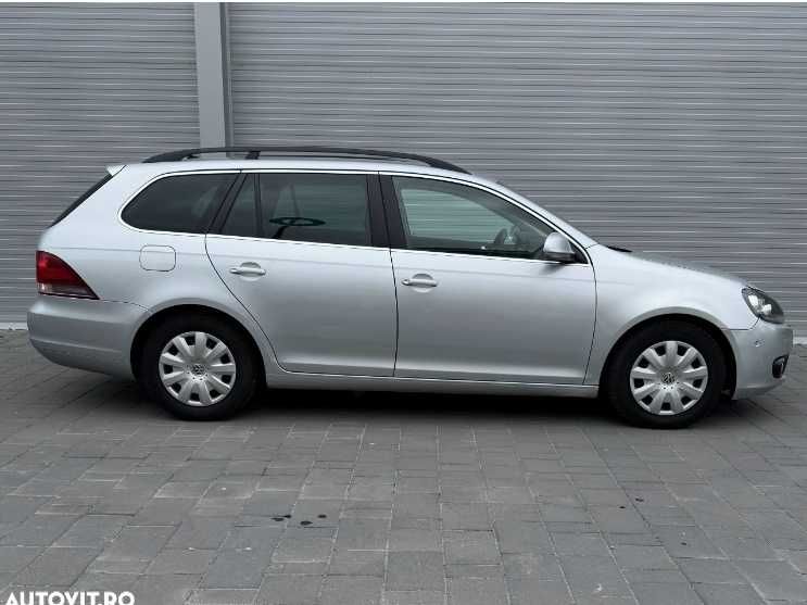 VW Golf 6 Variant 1.6 TDI 105 CP • 2012 • Climatronic • Scaune Încălzite