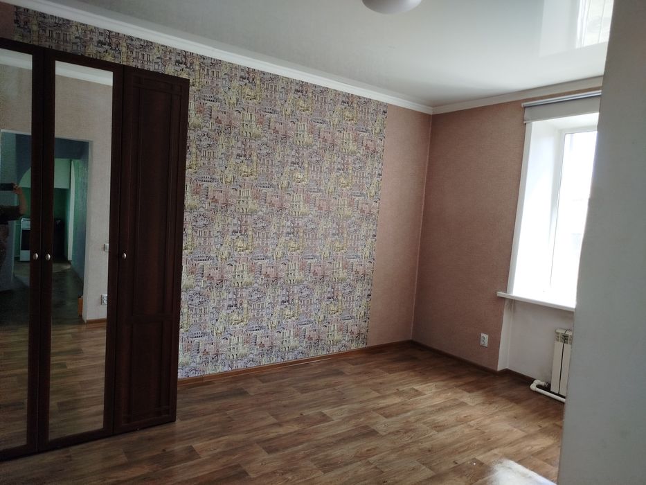 Продам квартиру в новодолинке