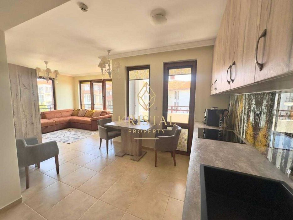 Продава се Тристаен апартамент в Свети Влас - 94 кв.м за 1820 €/кв.м - Снимка #1