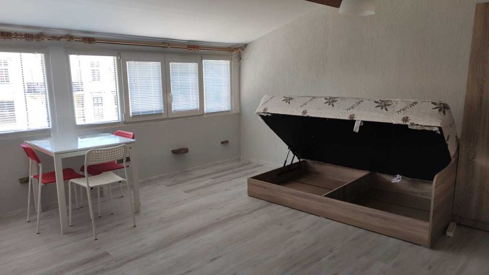 Дава се под наем Ателие в София, Център - 35 кв.м за 357 € - Снимка #5