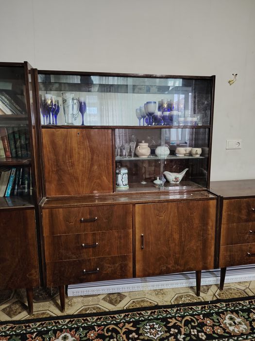 Продам Сервант 1976 года