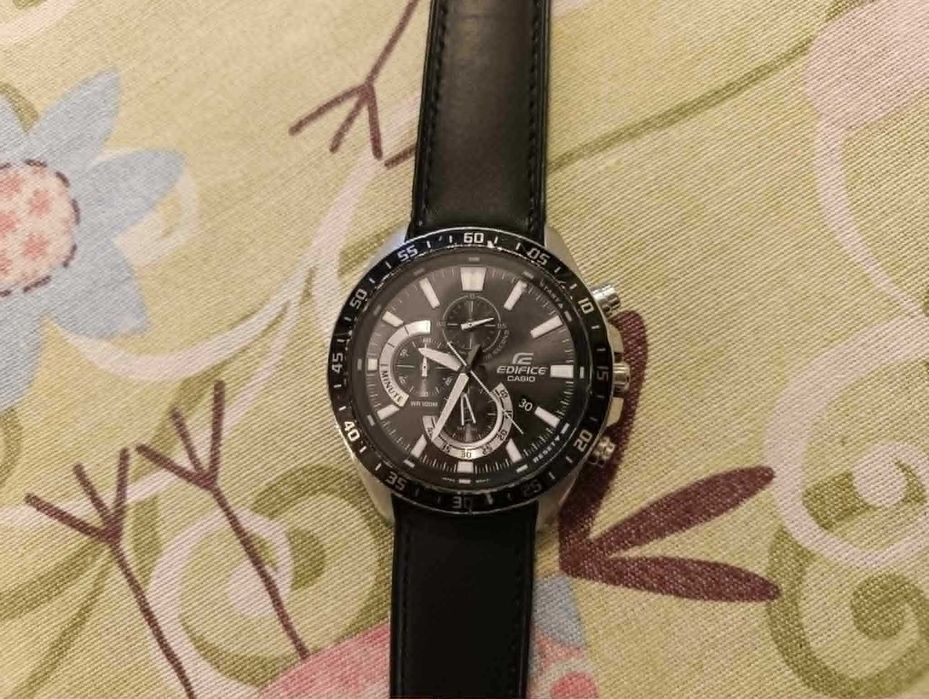 Часовник Casio Edifice