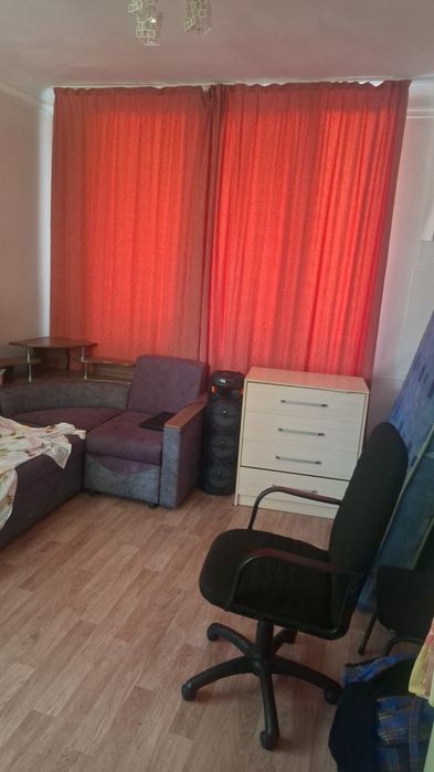 Продам 2 по независимости 16