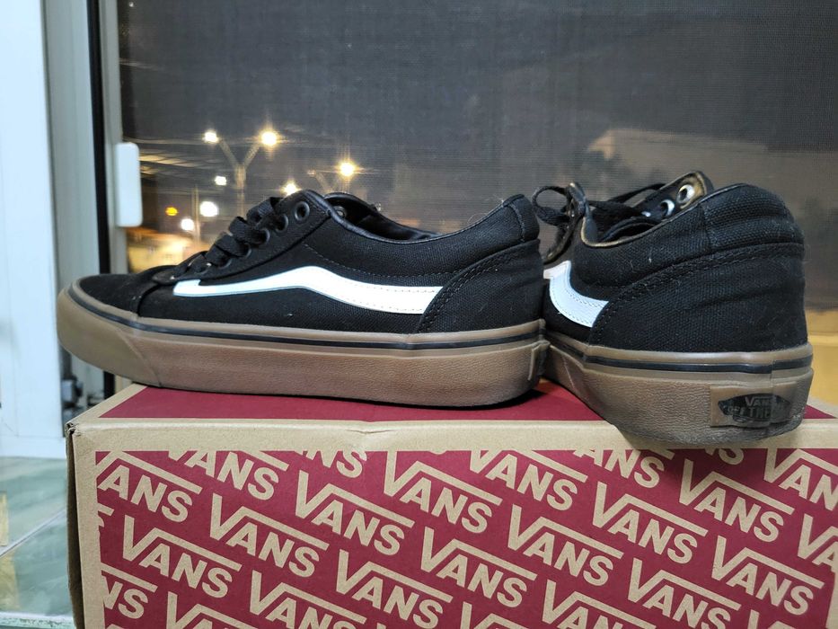 Vans Ward Canvas Black/Gum