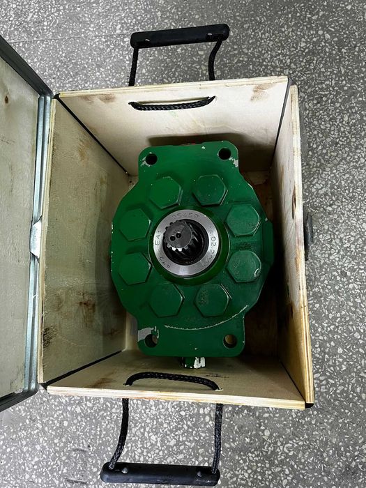 Pompa Hidraulica John DEERE pe nuturi