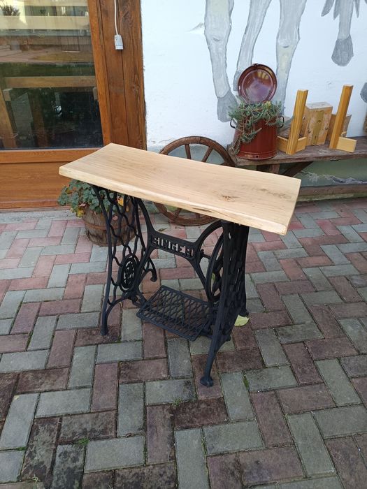 Masa sau birou - mașină de cusut