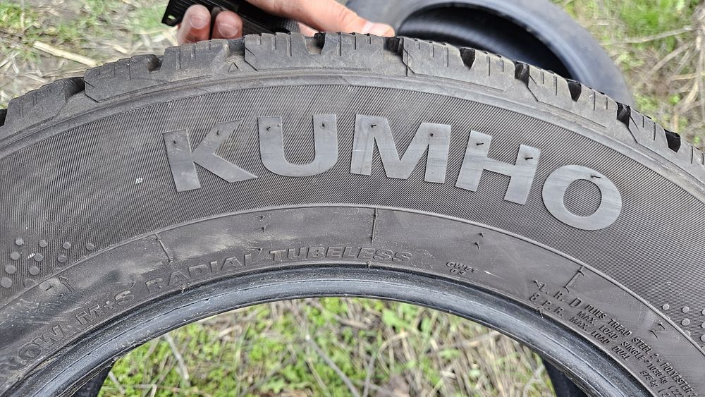 2бр гуми 215 65 16С дот 24 кумхо