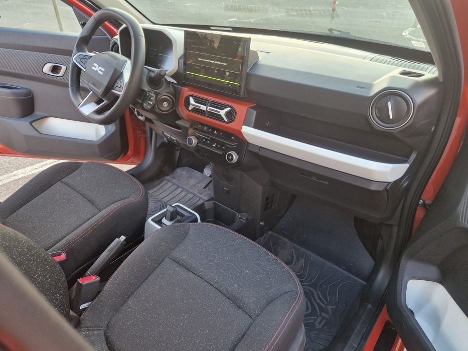 Dacia Spring 2025/ 65 cai/ 5900 km/ 12.900€