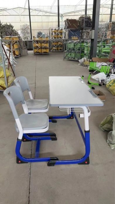 Школьная парта  Парта