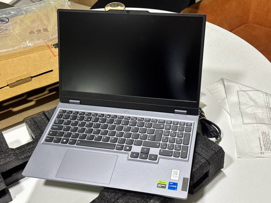 Lenovo ноутбук .