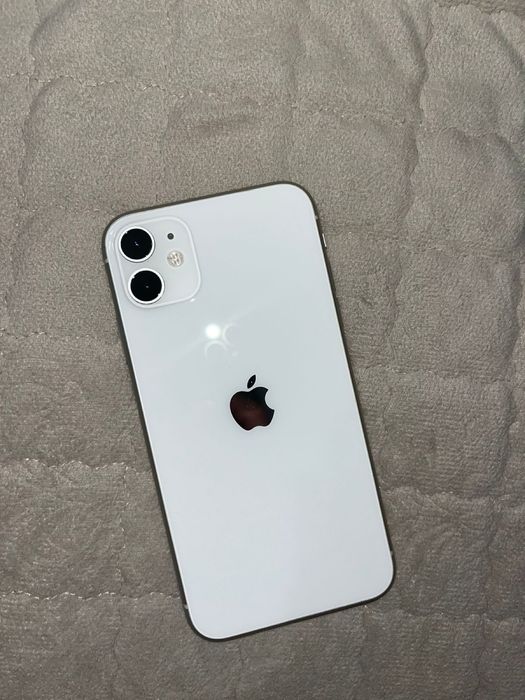 Продам Iphone 11
