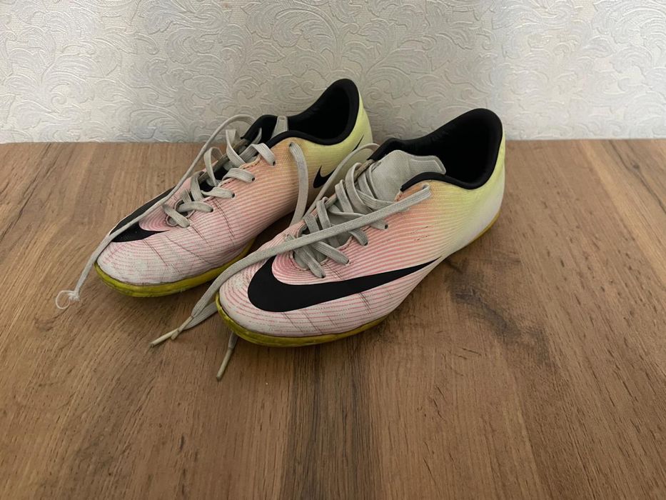 Сороконожки Nike