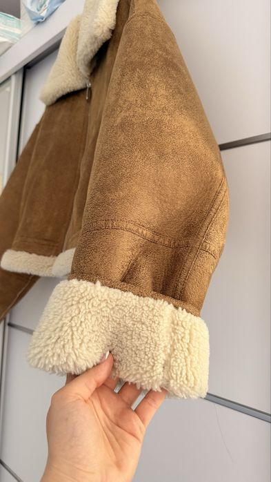 Късо палто Mango