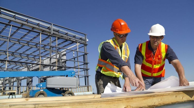 Бригада строителей