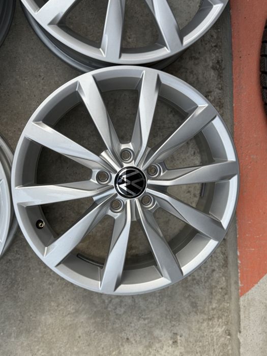 Jante originale VW Golf 6 7 R17 Dijon 5x112 5G0601025K 6J ET48