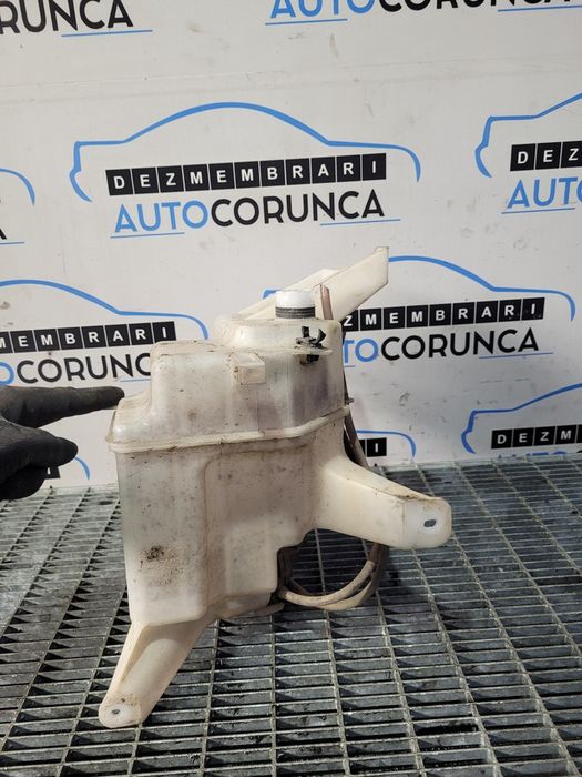 Vas rezervor lichid parbriz Toyota RAV 4 III - (894) model fara spalatoare far