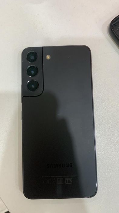 S22 продаётся 256 гб