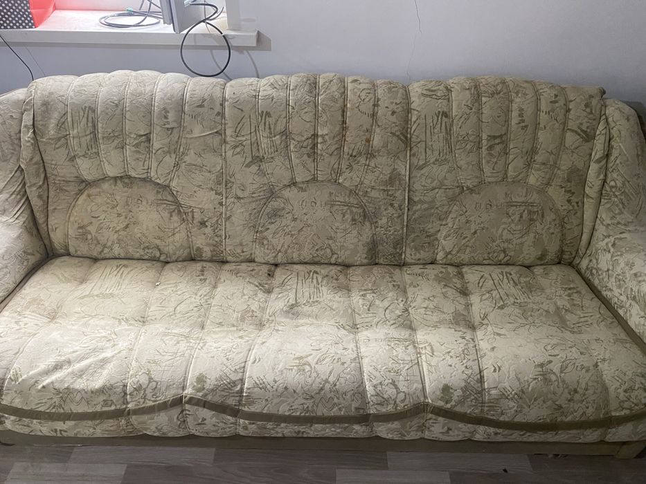 Диван ……………………..