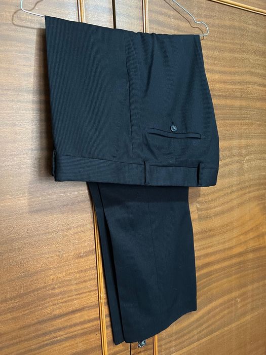 Мужские брюки и рубашка