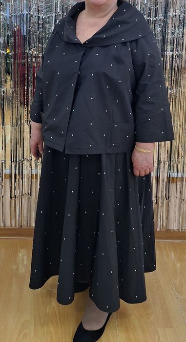 Продам вечерний костюм  Турция