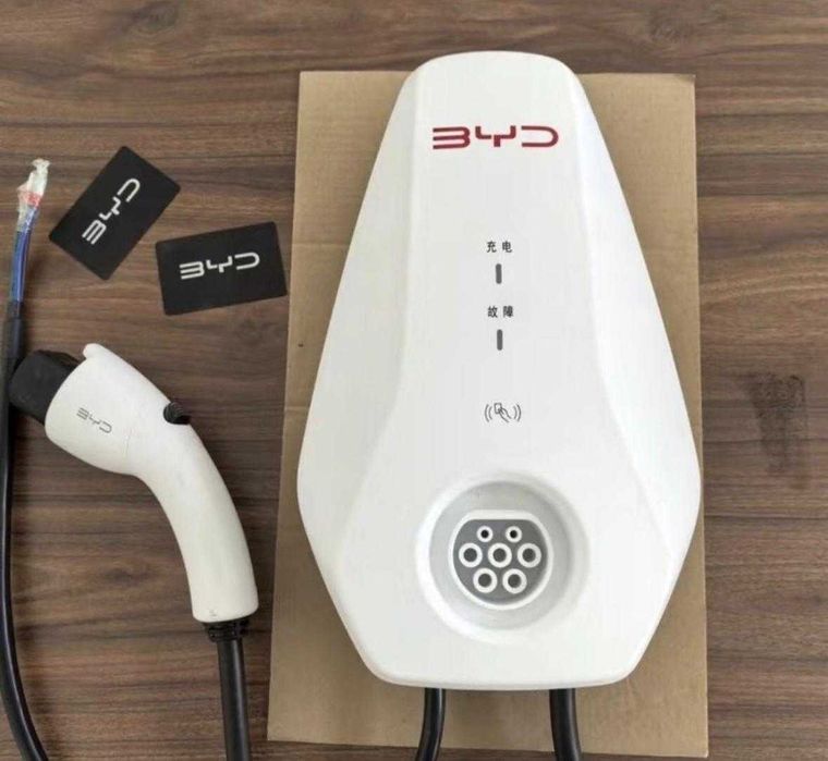 Настенная Зарядная станция