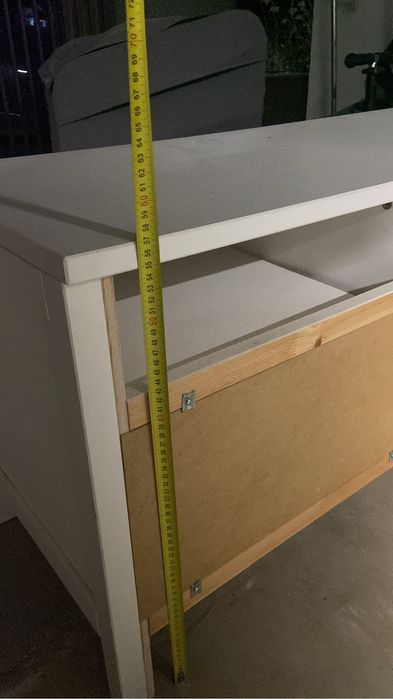 Vand Comoda Alba  Ikea !