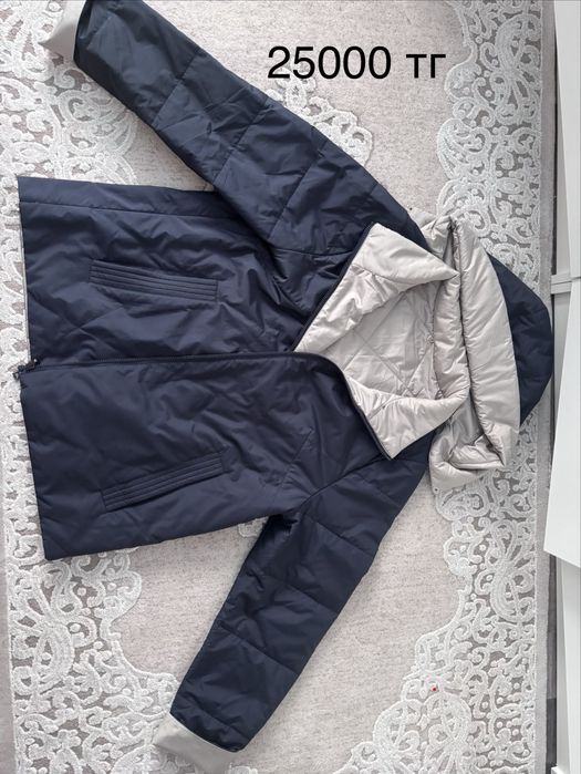 Продам легкие куртки