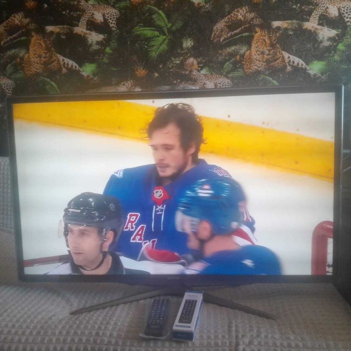 Телевизор Samsung