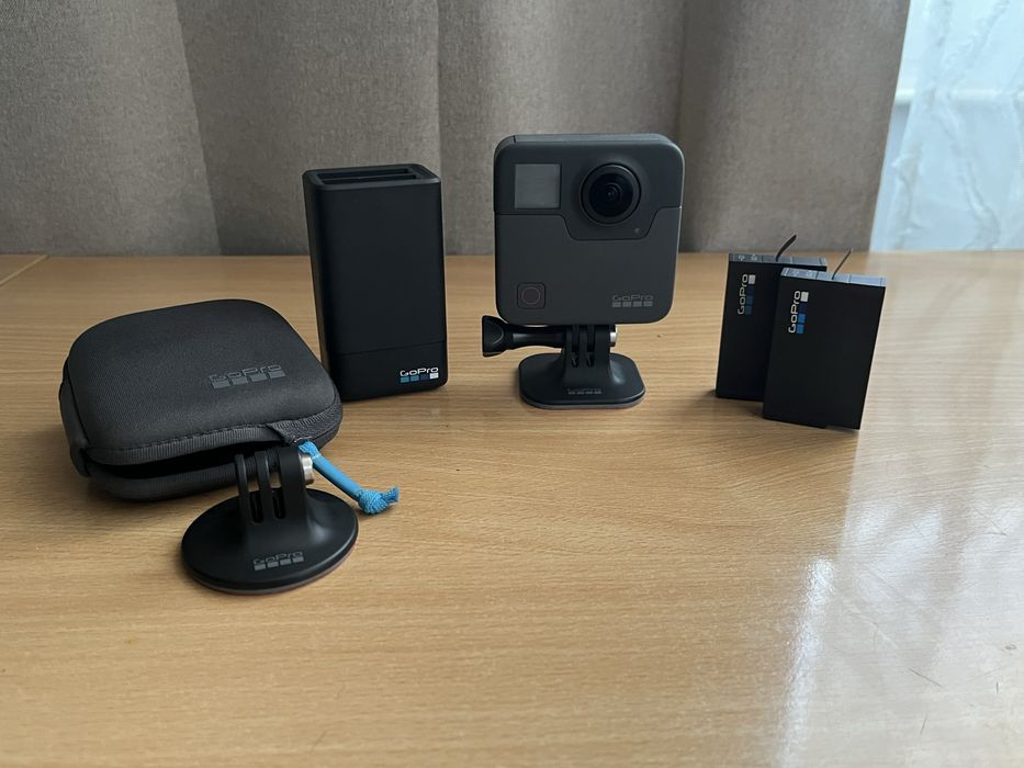 Gopro fusion 360 + 2 батерии и двойно зарядно!