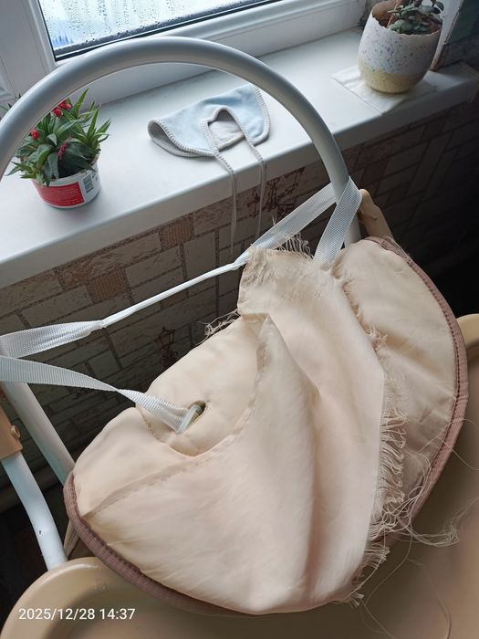 Стульчик для кормления б/у