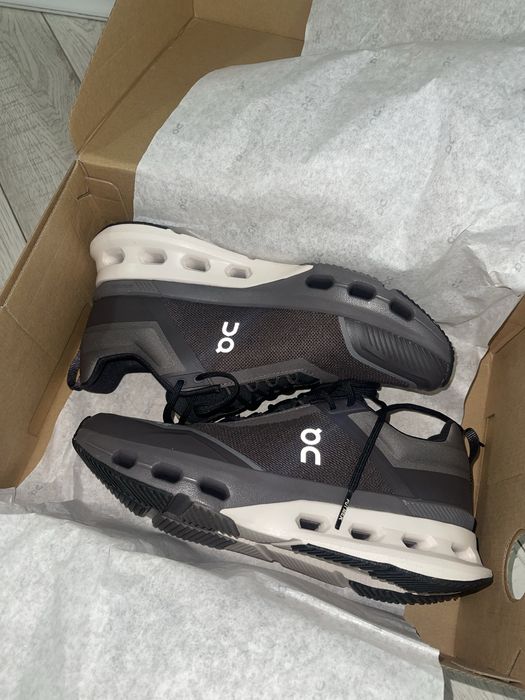 Кроссовки жен On Running оригинал