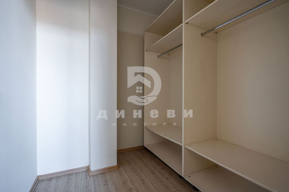 Тристаен апартамент в Кършияка