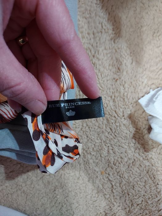 Fulgari doamne/ domisoare cochete