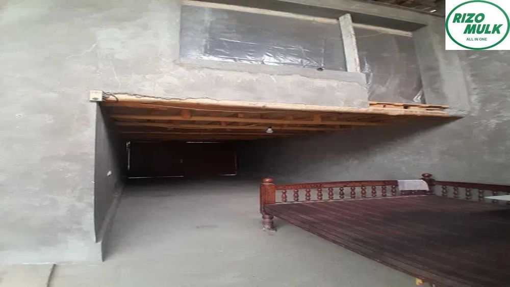 Назарбекда ховли сотилади. NR494/3