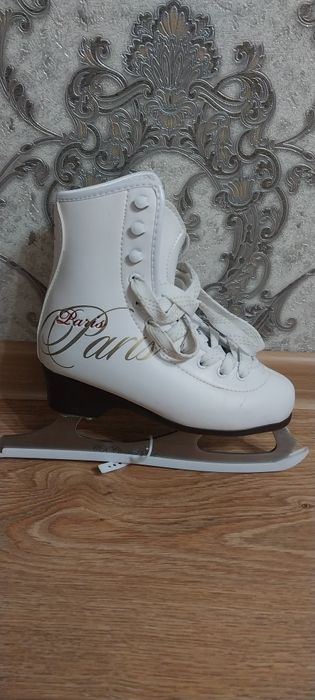 Продам  коньки для девочки