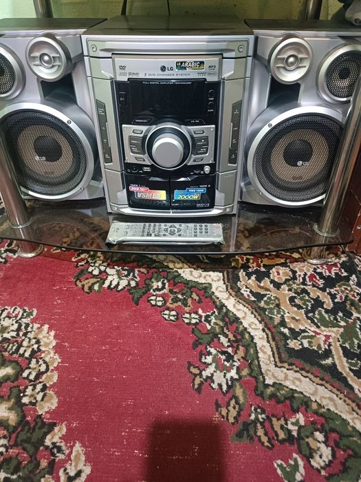 Музыкальный центр LG !!!
